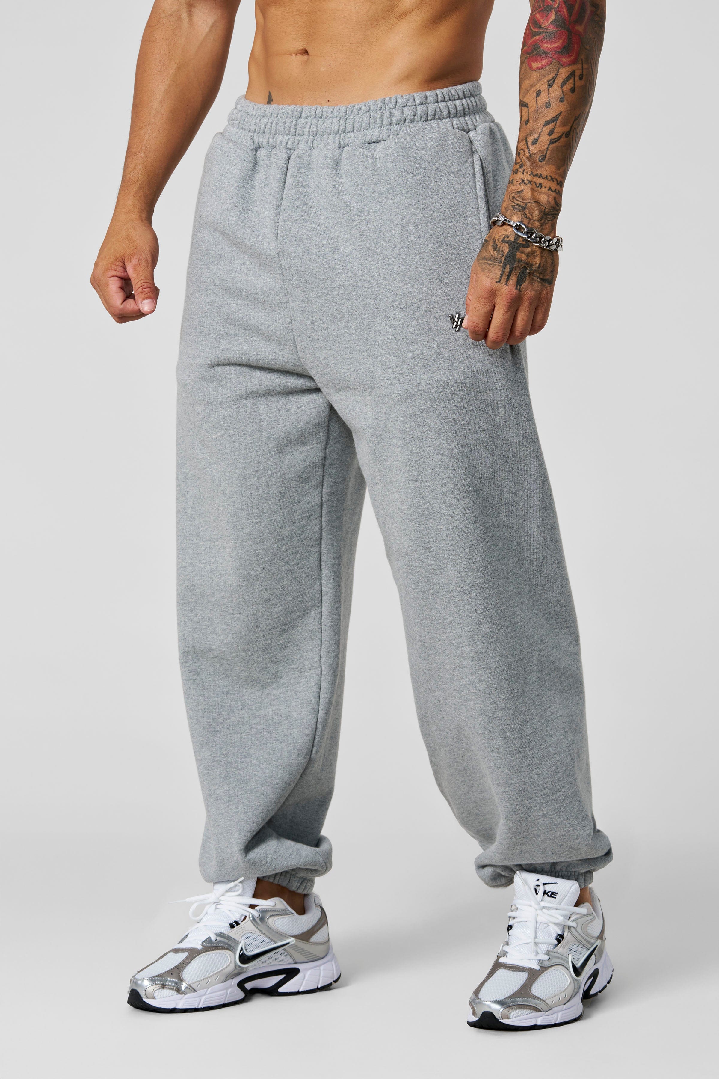 2069 - Elevated Essentials - Baggy Joggers