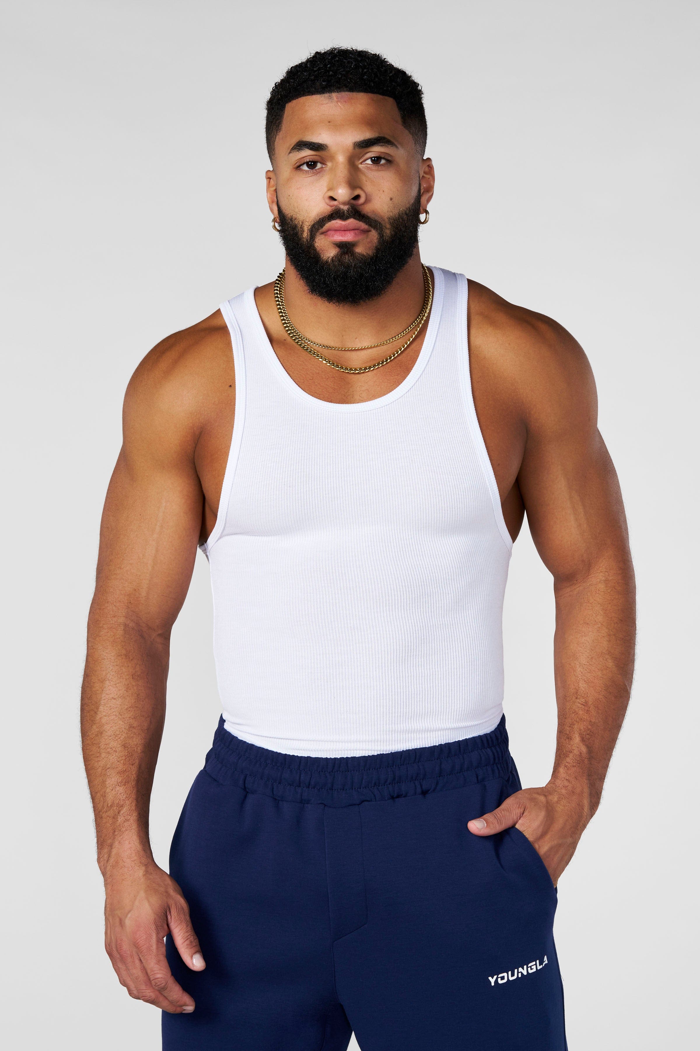 3075 - The Ultimate Wife Lovers